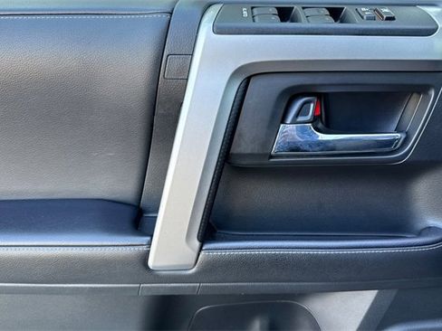 Used 2022 Toyota 4Runner SR5 Premium image 11