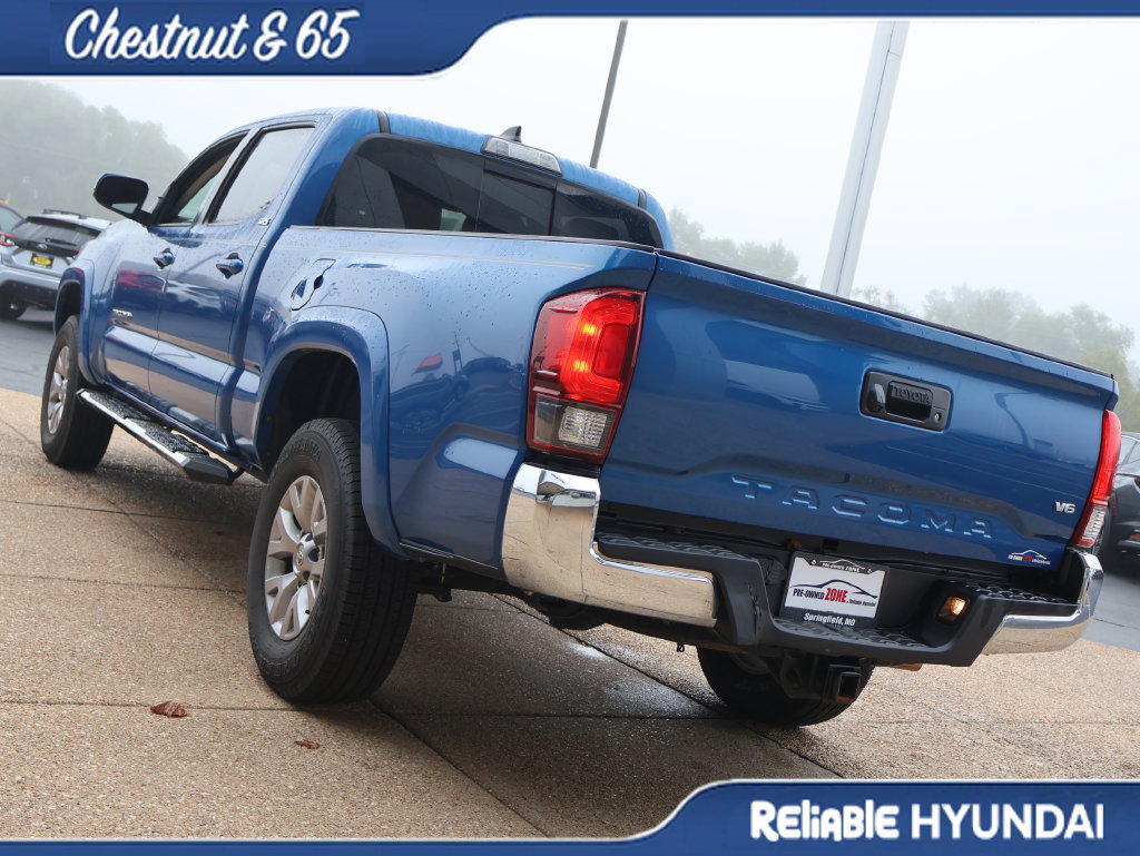 Used 2018 Toyota Tacoma SR5 RWD image 4