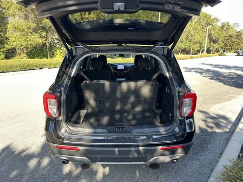 Used 2023 Ford Explorer Limited w/ Equipment Group 301A image 29