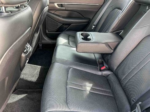 Used 2021 Hyundai Sonata Limited w/ Cargo Package FWD image 19