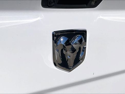 Used 2018 RAM 2500 Tradesman w/ Chrome Appearance Group image 29