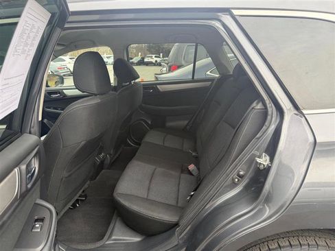 Used 2019 Subaru Outback 2.5i Premium image 20