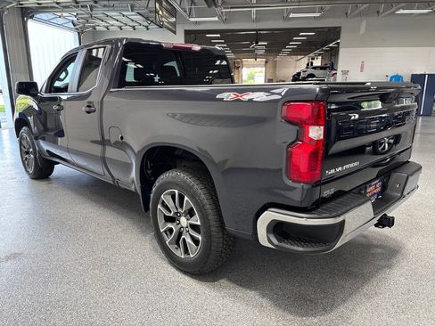 Used 2023 Chevrolet Silverado 1500 LT AWD/4WD image 5