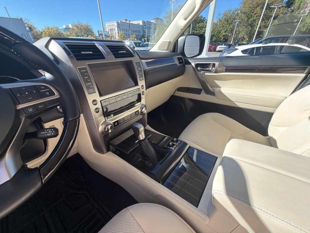 Used 2021 Lexus GX 460 Premium w/ Premium Plus Package AWD/4WD image 21