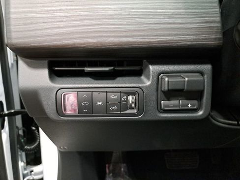 New 2025 GMC Sierra EV Denali image 23