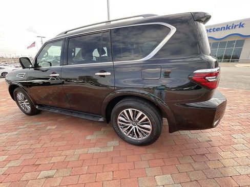 Used 2023 Nissan Armada SL w/ Captain's Chairs Package AWD/4WD image 30