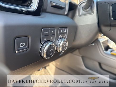 Used 2025 GMC Sierra 2500 Denali w/ Denali Reserve Package image 11