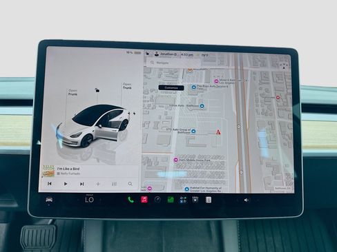 Used 2023 Tesla Model 3 Standard Range RWD image 9