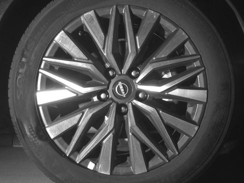 Used 2025 Nissan Altima 2.5 SV image 13