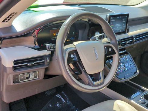 Used 2022 Lincoln Corsair Grand Touring AWD/4WD image 13