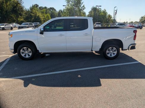 Used 2024 Chevrolet Silverado 1500 LT RWD image 8
