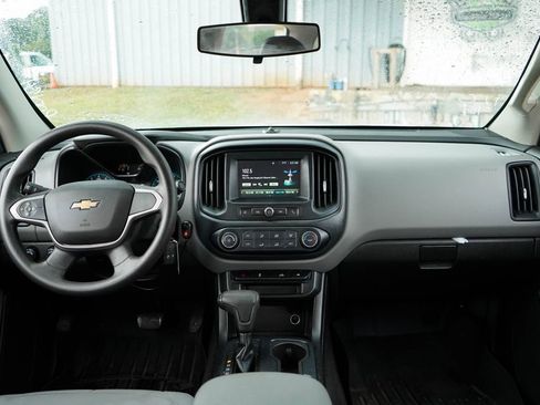 Used 2018 Chevrolet Colorado W/T w/ WT Convenience Package AWD/4WD image 10