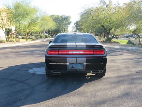 Used 2012 Dodge Challenger SRT8 w/ Premium Sound Group image 12