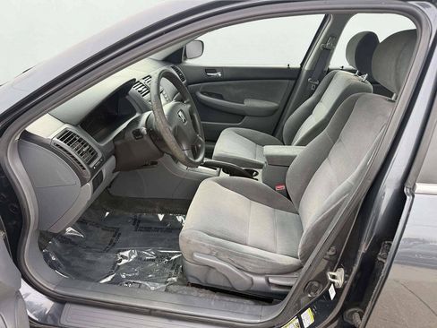 Used 2005 Honda Accord LX image 10
