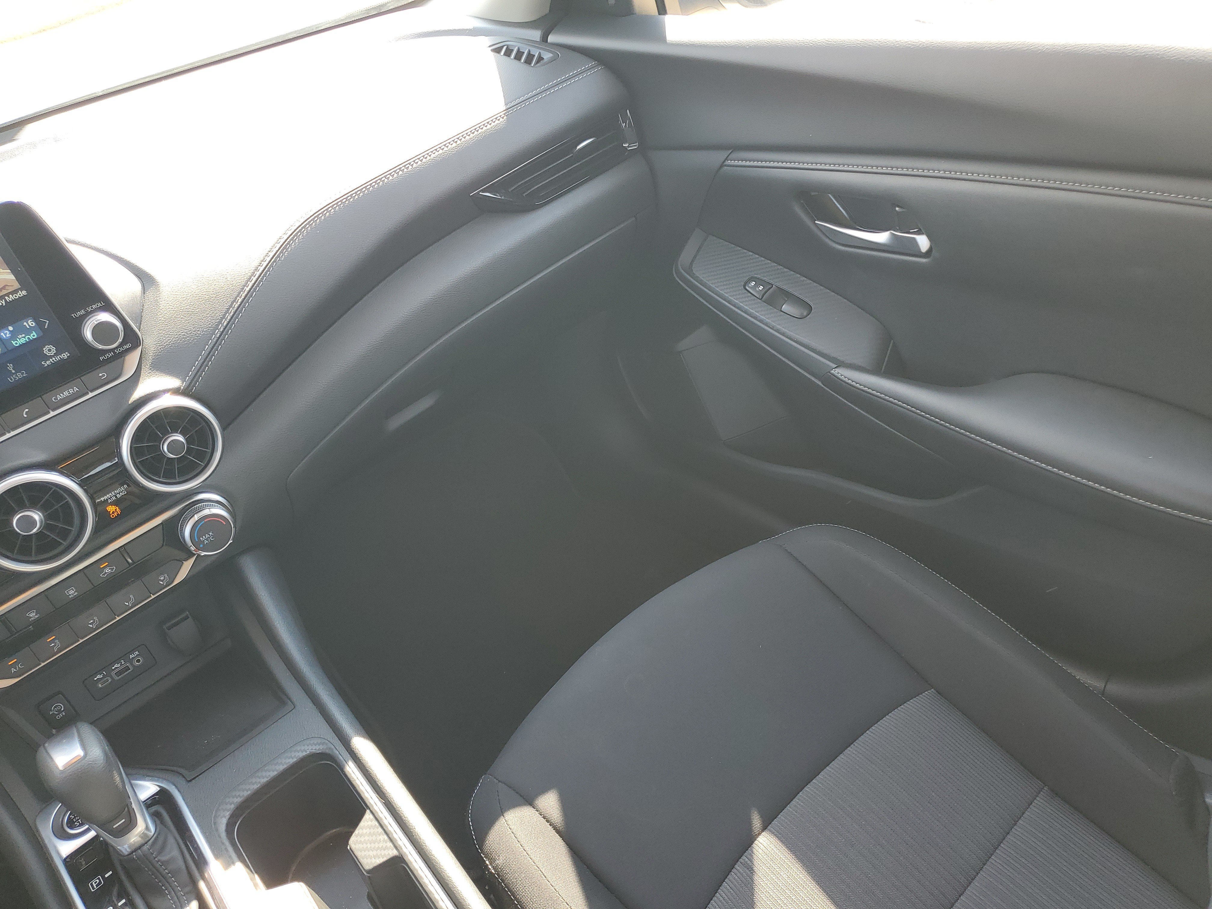 Used 2025 Nissan Sentra SV FWD image 29