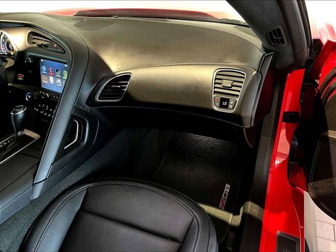 Used 2016 Chevrolet Corvette Z06 w/ 3LZ Preferred Equipment Group image 21