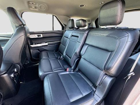 Certified 2022 Ford Explorer Limited AWD/4WD image 20