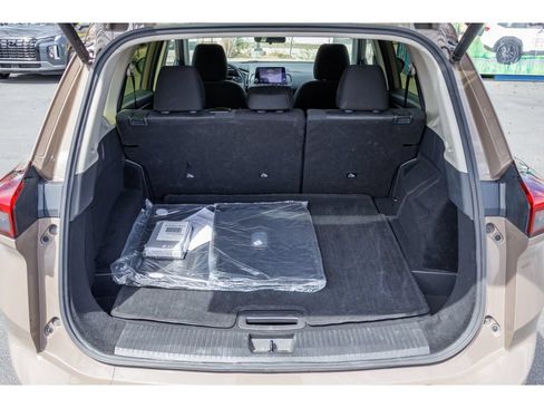 Used 2025 Nissan Rogue SV AWD/4WD image 14