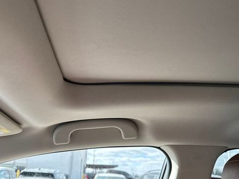 Used 2019 Subaru Ascent Touring image 16