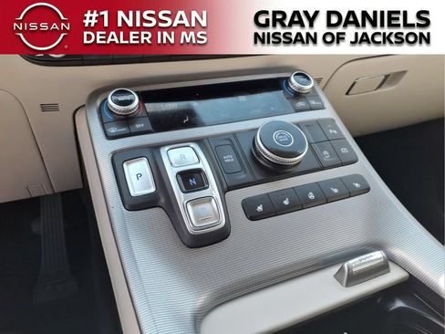 Used 2024 Hyundai Palisade Calligraphy FWD image 18