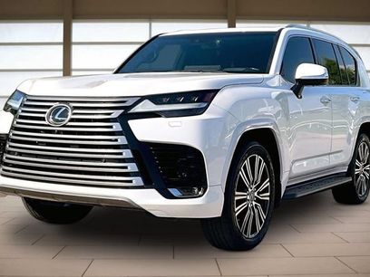 Used 2023 Lexus LX 600 4WD w/ Accessory Package (Z1)