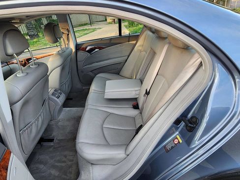 Used 2005 Mercedes-Benz E 320 Sedan image 22