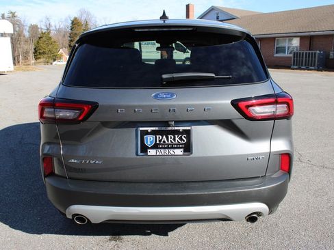 Used 2024 Ford Escape Active image 8
