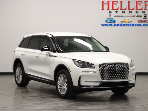 Used 2024 Lincoln Corsair FWD image 1
