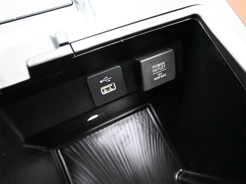 Used 2024 Acura MDX SH-AWD w/ Technology Package image 19