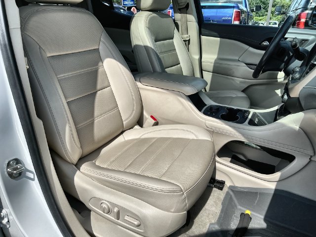 Used 2021 GMC Acadia Denali w/ Denali Ultimate Package AWD/4WD image 29