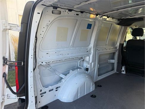 Used 2023 Mercedes-Benz Metris image 29