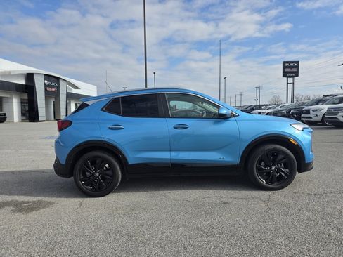 Used 2025 Buick Encore GX Sport Touring w/ Comfort Package image 9