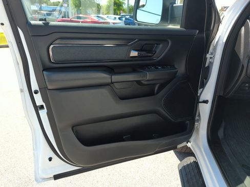 Used 2023 RAM 1500 Big Horn AWD/4WD image 18