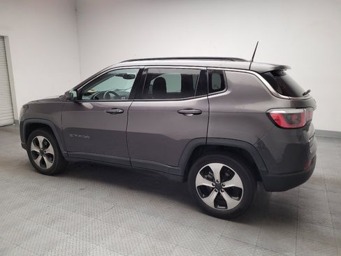 Used 2017 Jeep Compass Latitude w/ Safe & Security Group AWD/4WD image 3