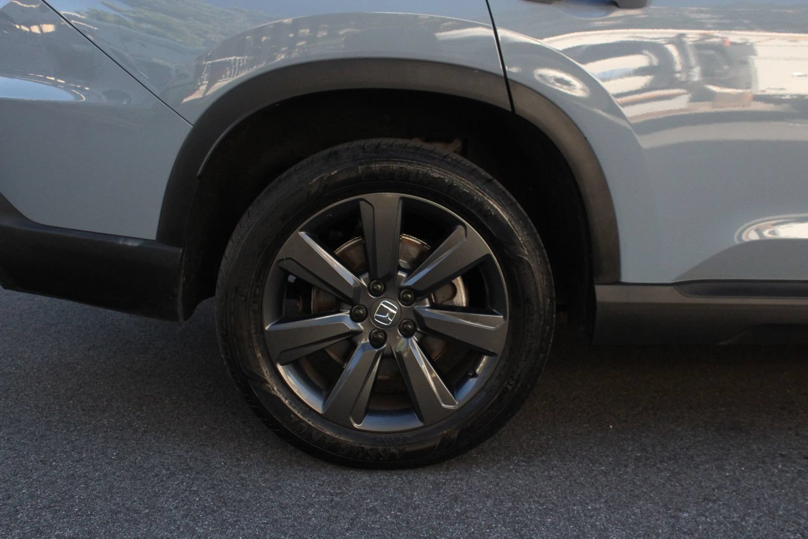 Used 2024 Honda Pilot Sport image 5