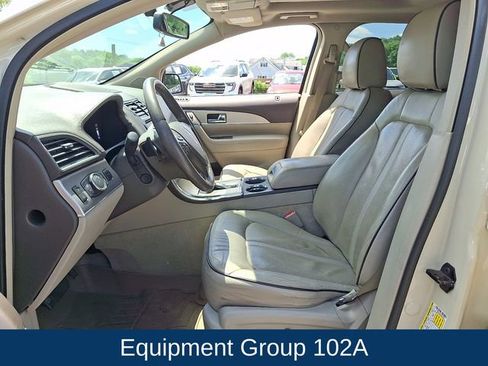 Used 2014 Lincoln MKX AWD w/ Equipment Group 102A image 2