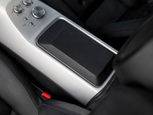 Used 2006 Ford GT RWD image 23