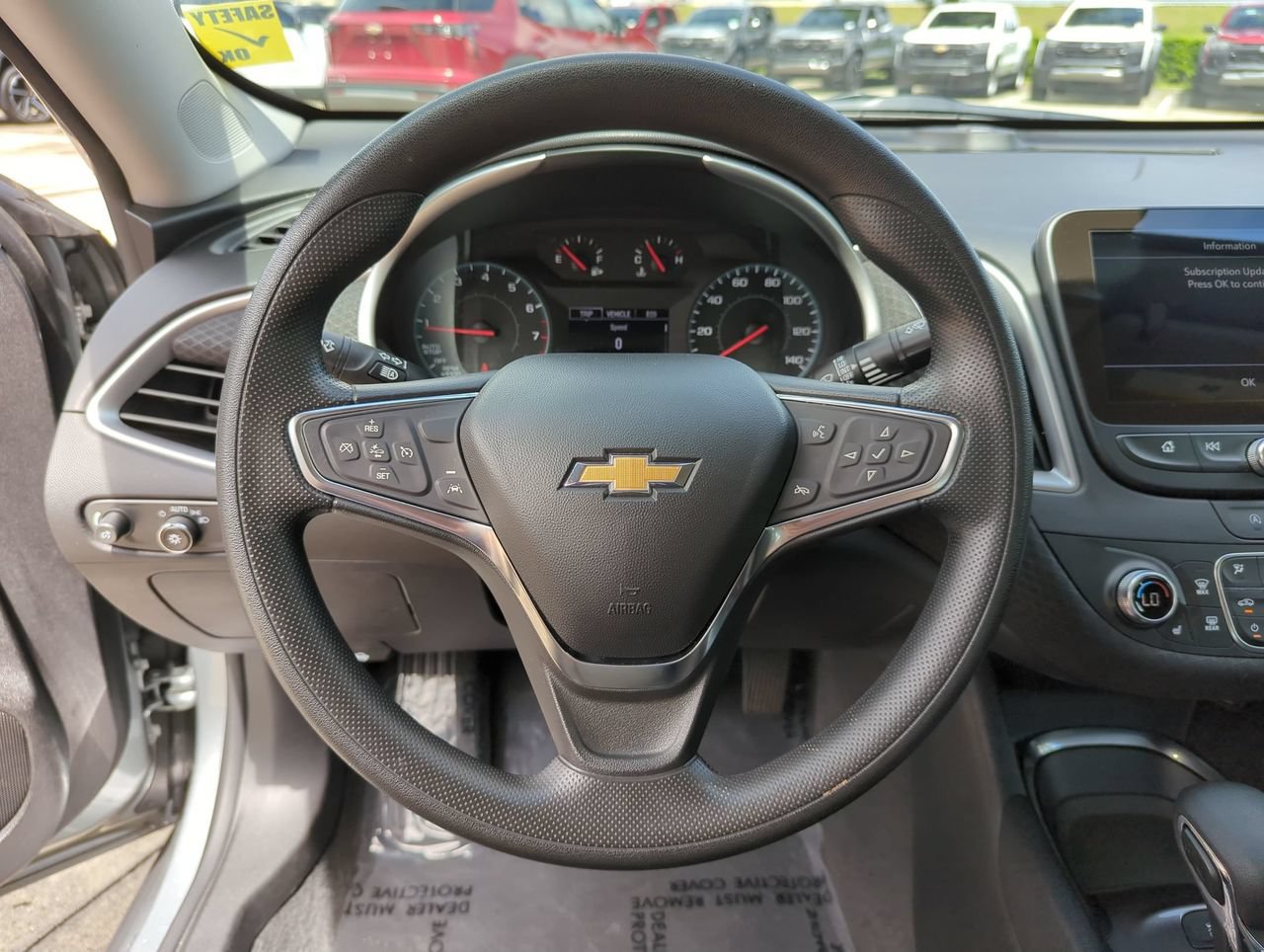 Used 2025 Chevrolet Malibu LT FWD image 10