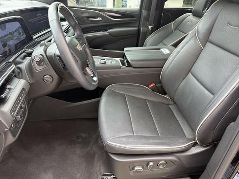 Certified 2024 Cadillac Escalade Sport w/ LPO, ONYX Package AWD/4WD image 9