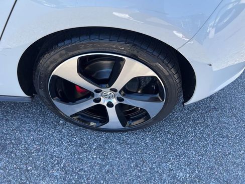Used 2016 Volkswagen GTI S image 37
