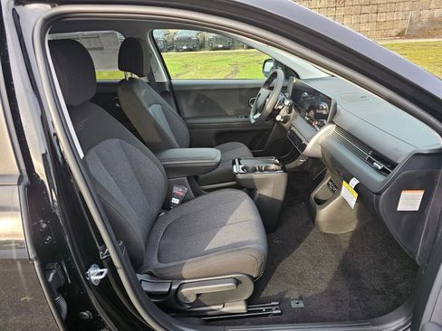 New 2026 Hyundai Ioniq 5 SE image 12