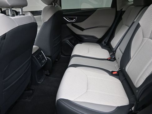 Used 2024 Subaru Forester Premium image 17