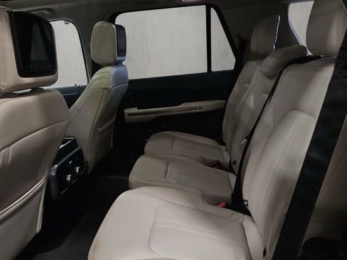 Certified 2019 Ford Expedition Platinum AWD/4WD image 20