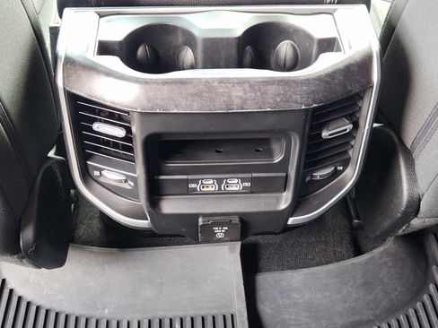 Used 2022 RAM 1500 Big Horn AWD/4WD image 31