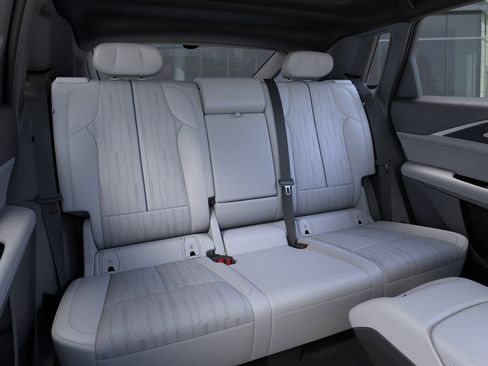 New 2026 Cadillac Lyriq Premium Luxury image 18