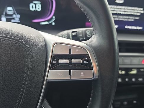 Certified 2025 Kia Telluride S FWD image 23