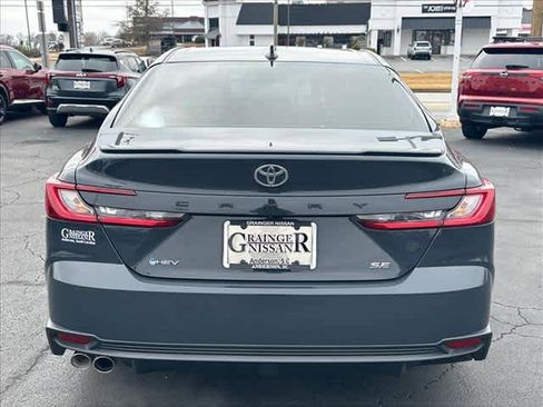 Used 2026 Toyota Camry SE w/ Convenience Package image 4