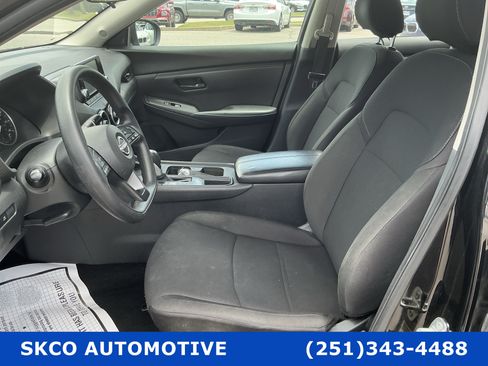 Used 2025 Nissan Sentra S FWD image 11