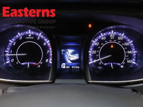 Used 2017 Toyota Avalon Limited w/ All Weather Liner Package FWD image 18