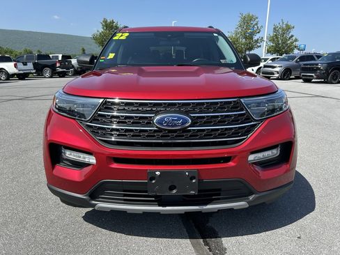 Used 2022 Ford Explorer XLT w/ Equipment Group 202A AWD/4WD image 12